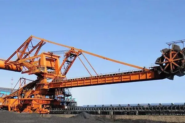 堆取料机用的回转支承