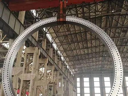 整体式超大型三排滚子回转支承