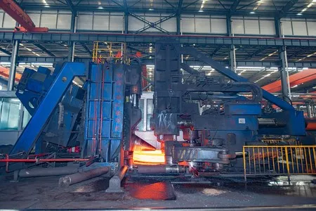 数控径轴向碾环机